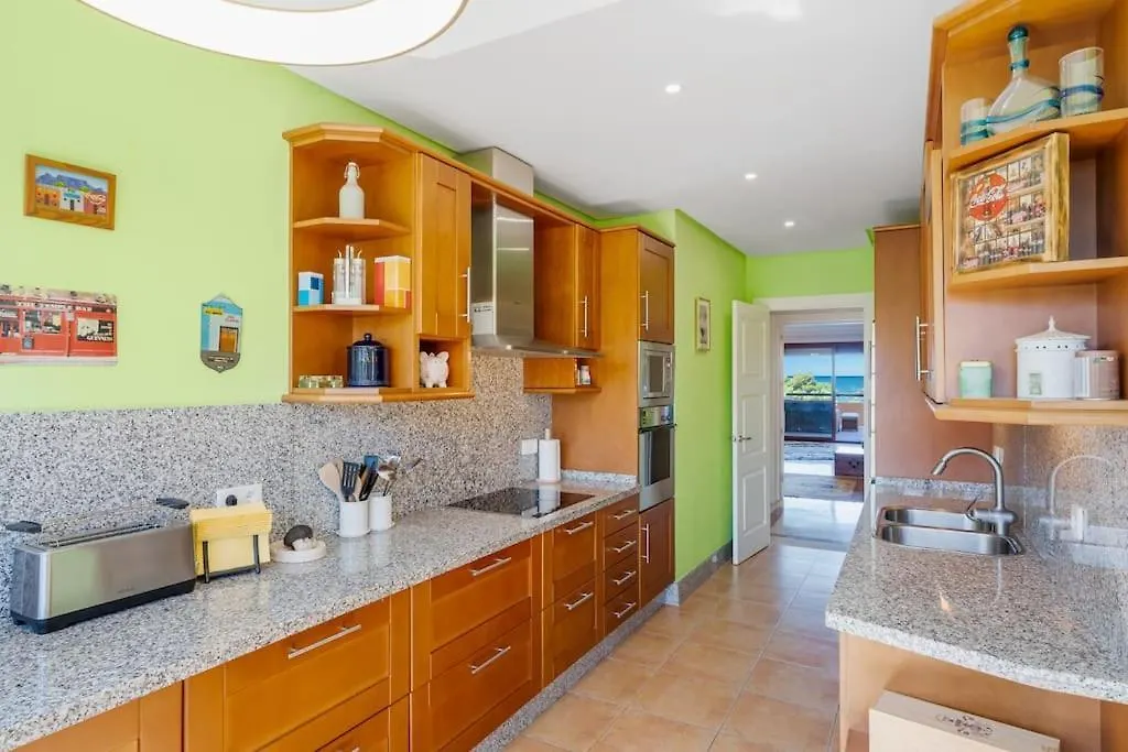 Breath Taking Views At Las Brisas, 3Br Flat W/Pool Marbella Apartment