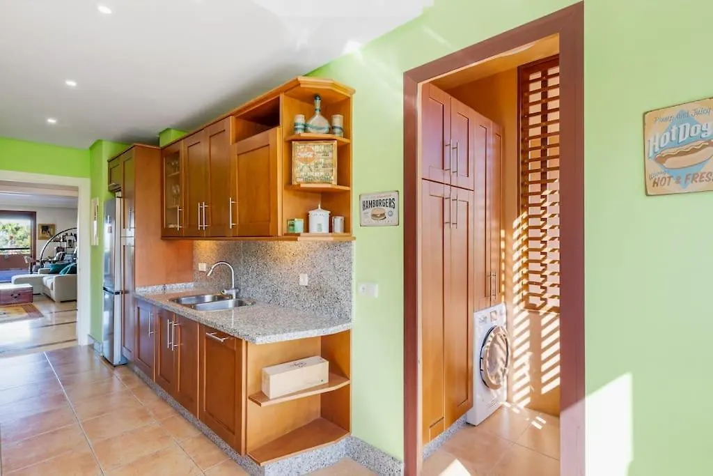 Breath Taking Views At Las Brisas, 3Br Flat W/Pool Marbella 0*,  Spain